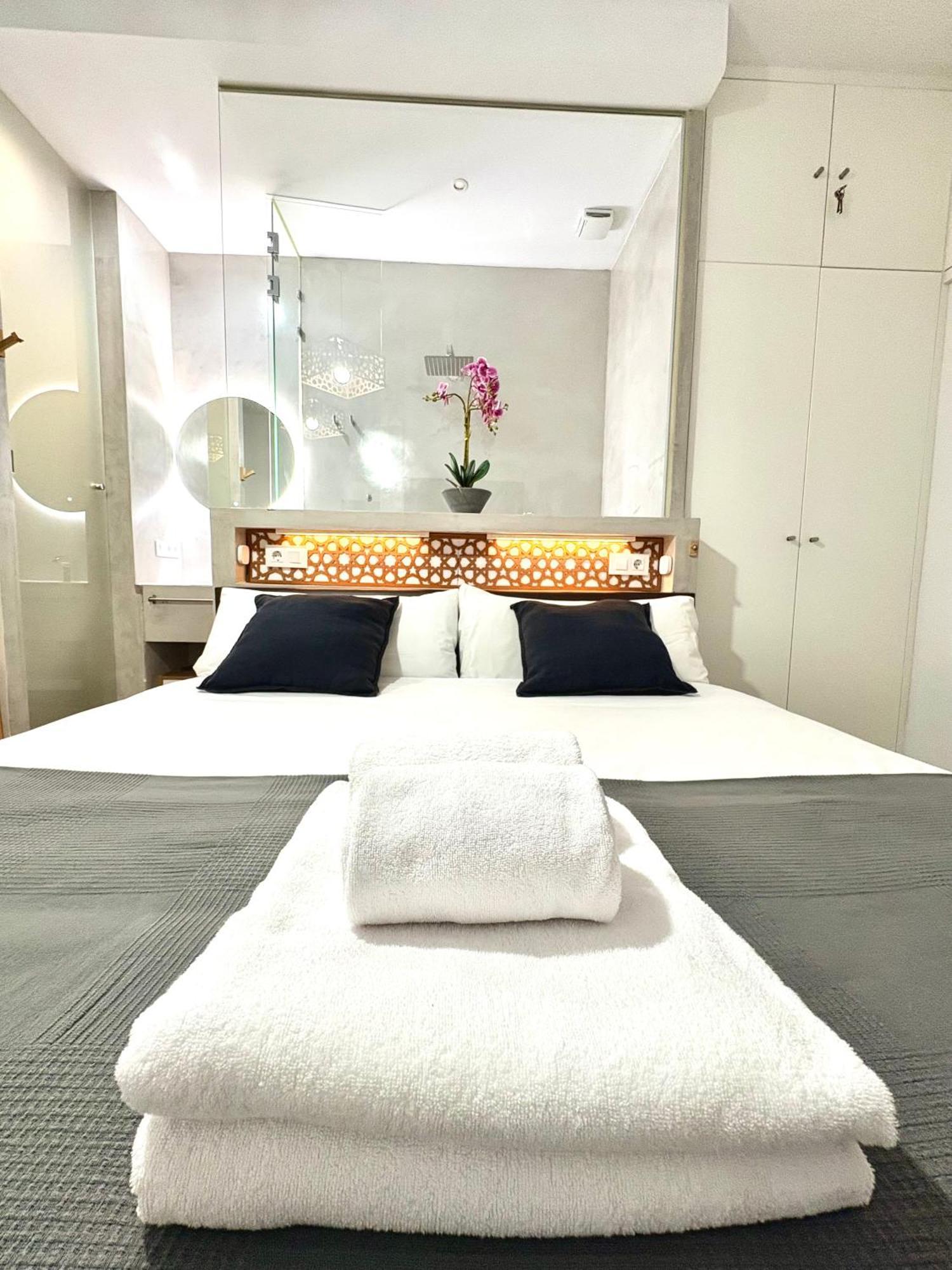 Unique House - Private Spa&Pool -Stayinセビリア エクステリア 写真